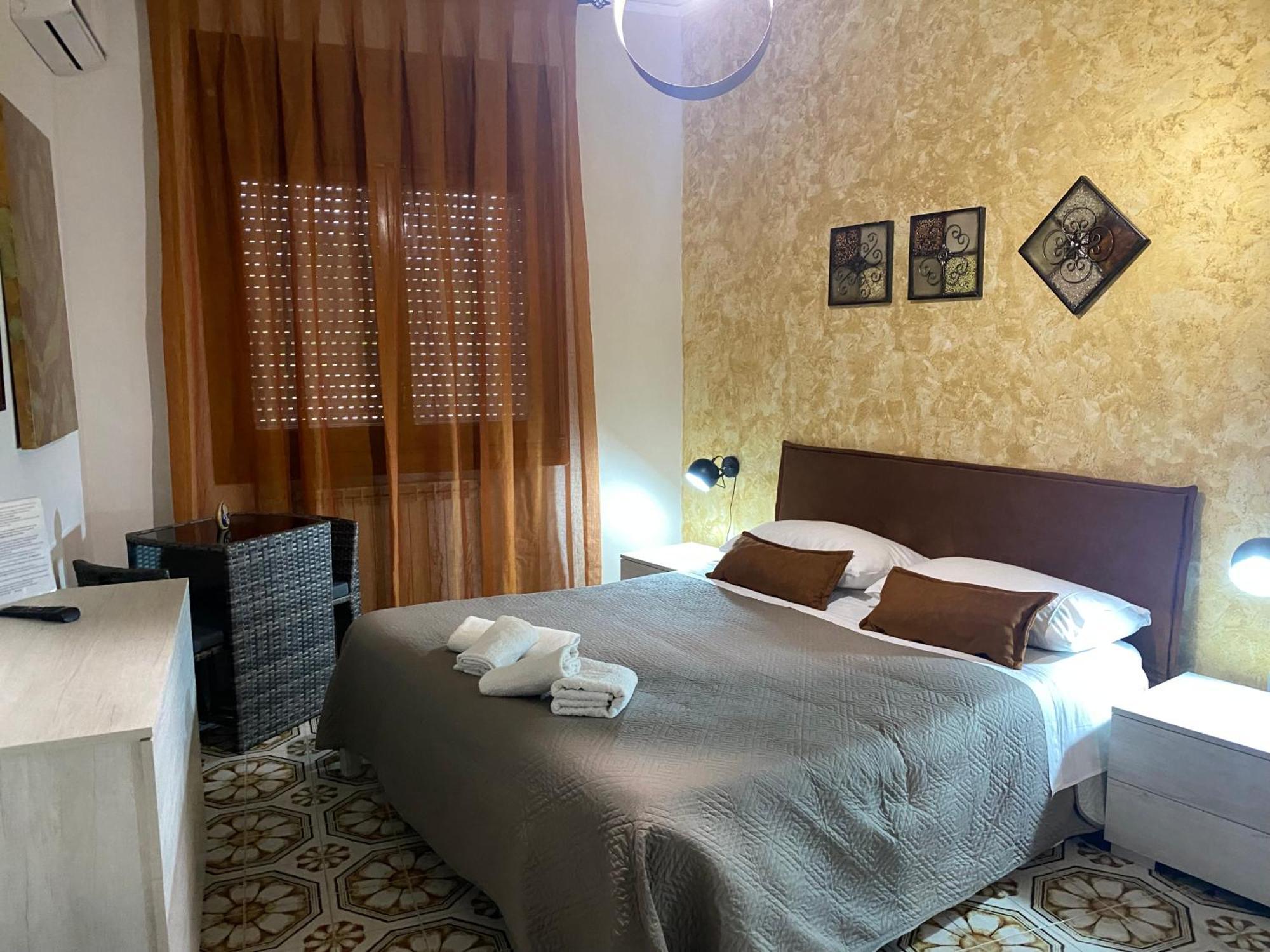 Large Double or Twin Room