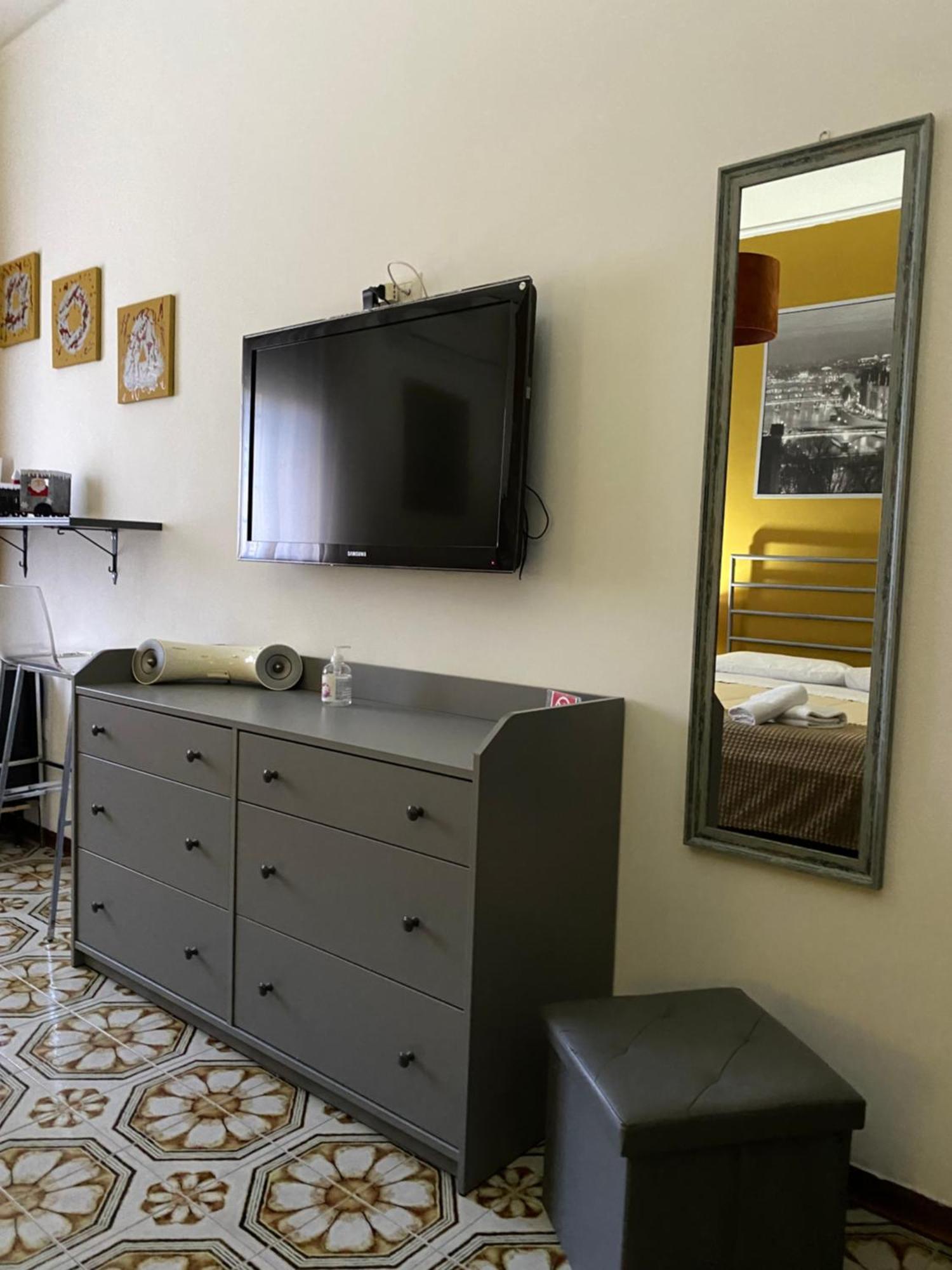 Large Double or Twin Room