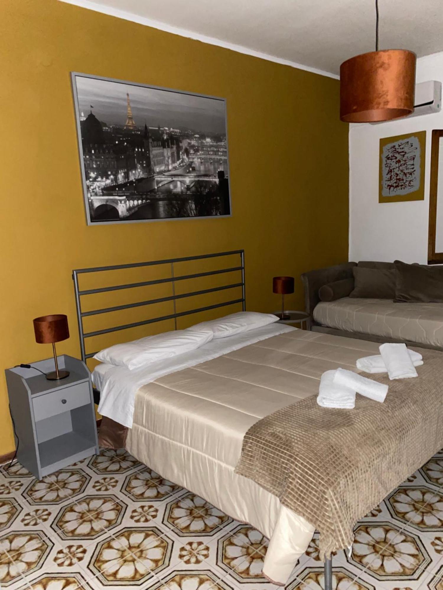 Large Double or Twin Room